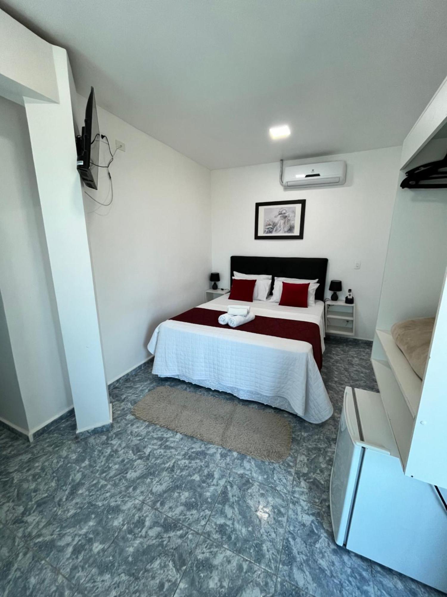 Pousada Elegance Beira Mar Itanhaem Ngoại thất bức ảnh