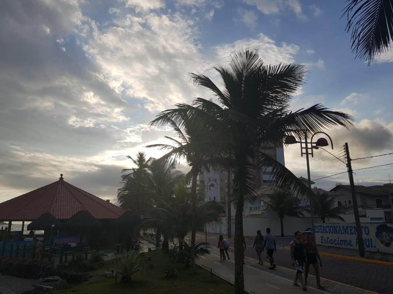 Pousada Elegance Beira Mar Itanhaem Ngoại thất bức ảnh